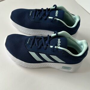 Adidas Women’s “Cloudfoam Comfy” Running Ultra-Light Sneakers Size 6.5